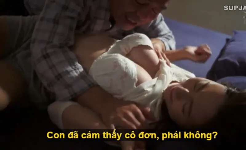Nhìn con trai mải miết lao đầu vào việc khiến vợ sắp cưới cô đơn lẻ bóng, bố chồng nổi hứng liều lĩnh đè ra quan hệ với con dâu.